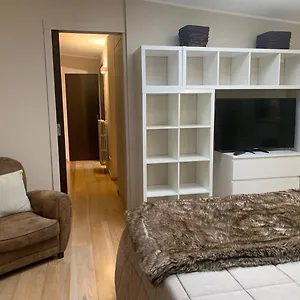 Alloggio in famiglia Residenza Taliedo, In Casa Privata, Abitata, Solo Doppia E Bagno Personale, Milano