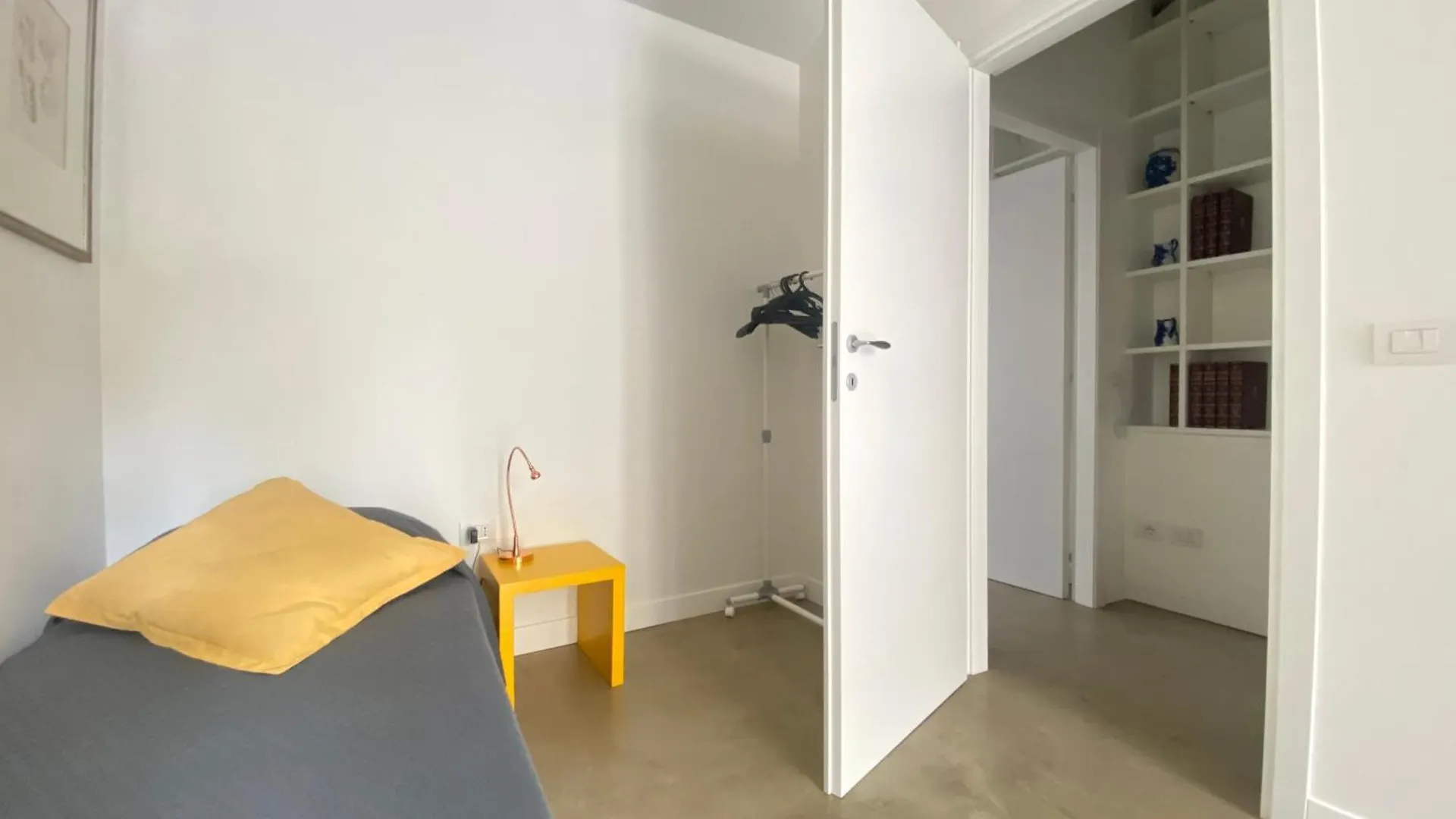 Homestay Room Sant Ambrogio With Private Terrace In Shared Flat Milan Italy